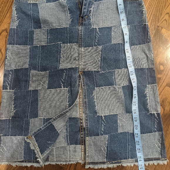 Buffalo by David Bitton Patch Denim Pencil Skirt - Picture 6 of 8